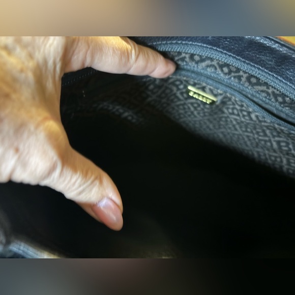 Beautiful Vintage Bally leather handbag.  Absolutely stunning. COA included - Picture 7 of 7